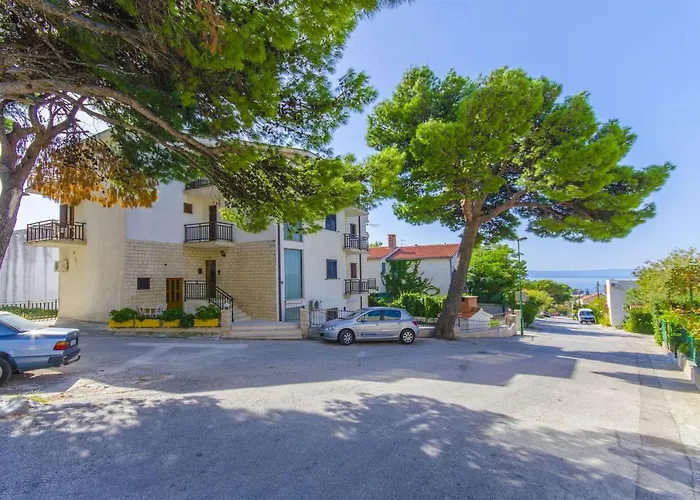Apartments Marinko