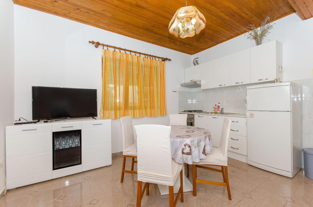 Marinko Apartment
