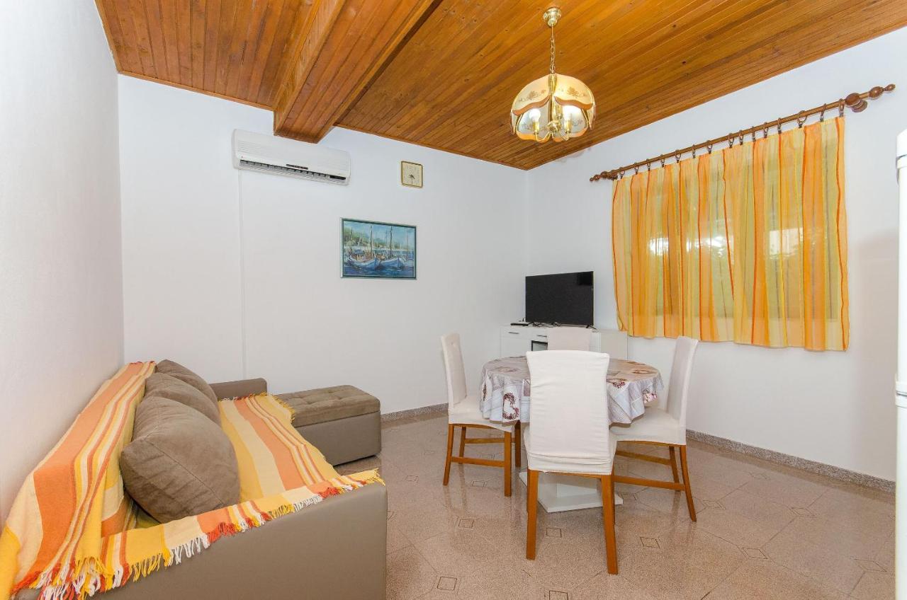 Apartment Marinko *