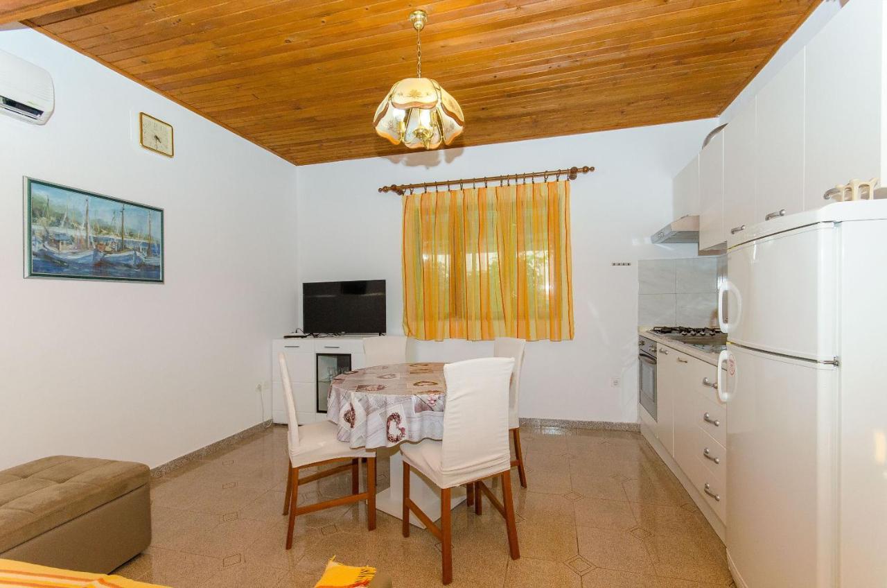 Apartment Marinko *